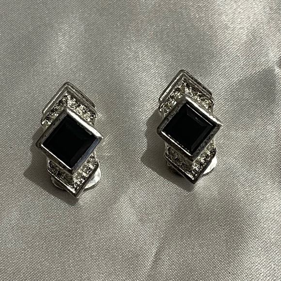 Christian Dior - Stunning Black and Crystal Clip On Earrings - Picture 6 of 9